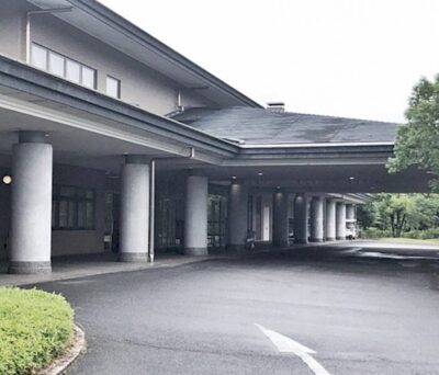 名張サウス　車寄せ